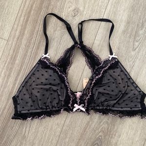New with tags VS racer back bra